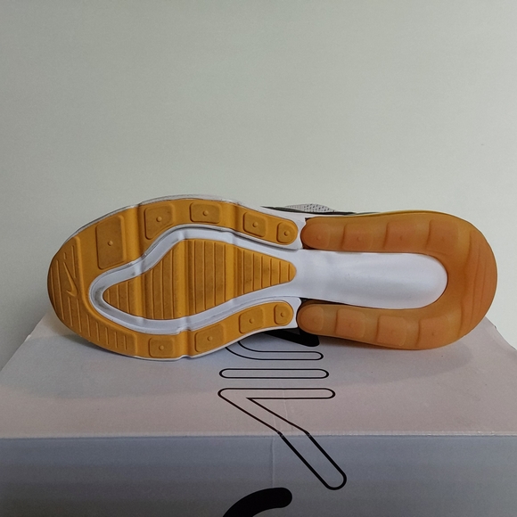 Nike Air Max 270 White and Black with Orange Heel. - Picture 5 of 8